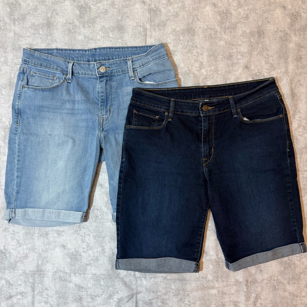 Lot of 2 Levi’s 501 Womens 31 Bermuda Shorts Cuffed Classic Light Blue Dark Wash